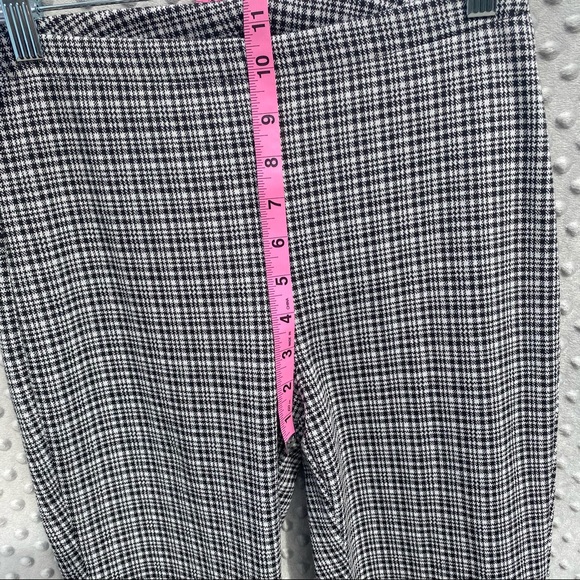 Express | PLAID LEGGINGS - Picture 4 of 11